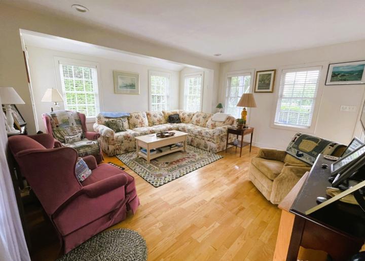 8 Seikinnow Place, Nantucket — photo 3