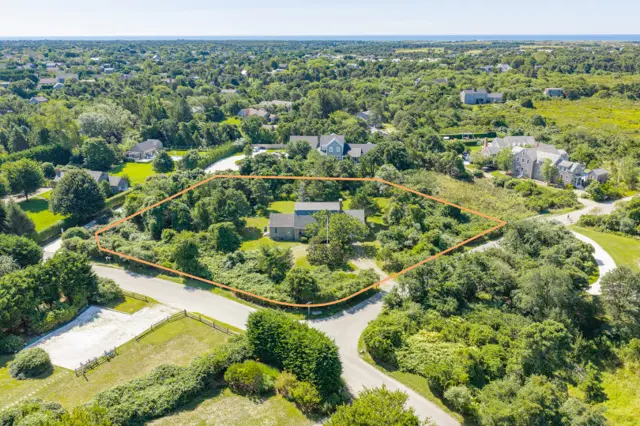 2 Wamasquid Place, Nantucket