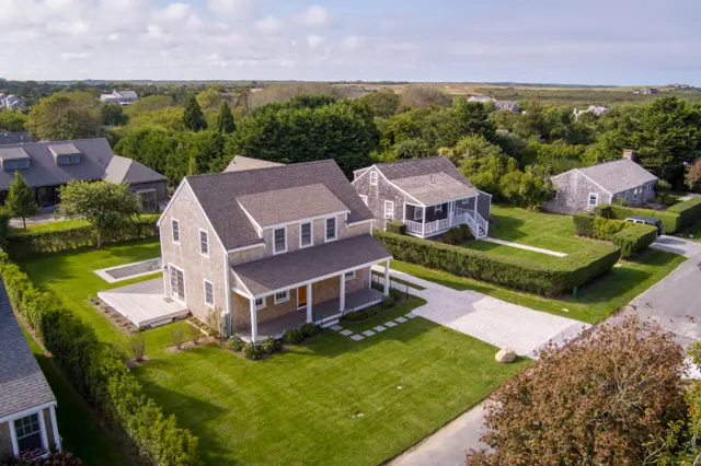 8 Sconset Avenue photo