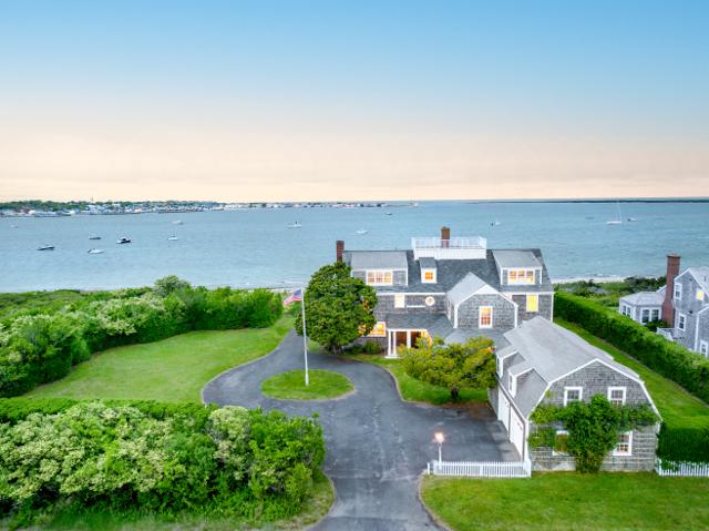 52 Monomoy Road, Nantucket