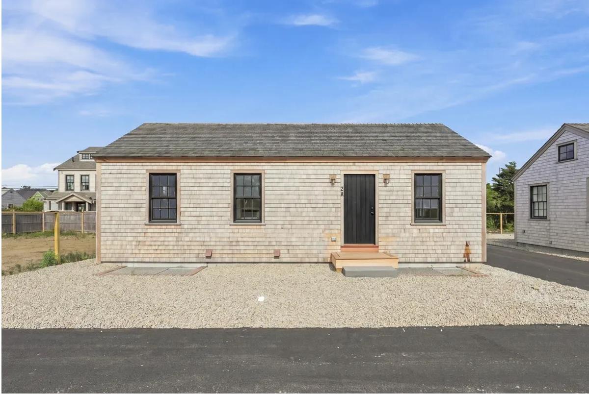 2A Forrest Avenue #Unit 1, Nantucket — photo 2