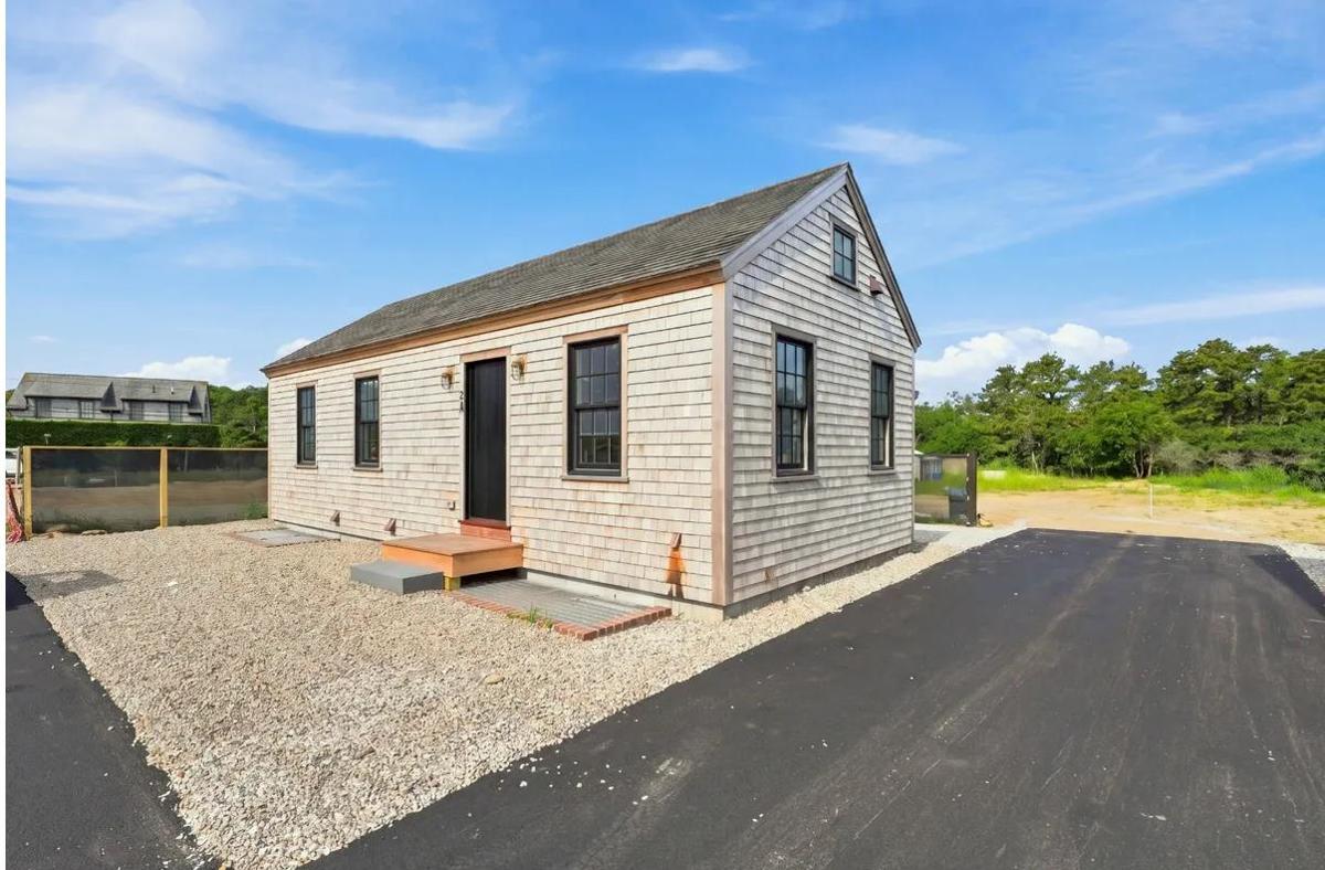 2A Forrest Avenue #Unit 1, Nantucket — photo 1