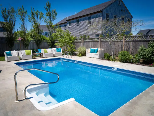 33 Bartlett Road, Nantucket