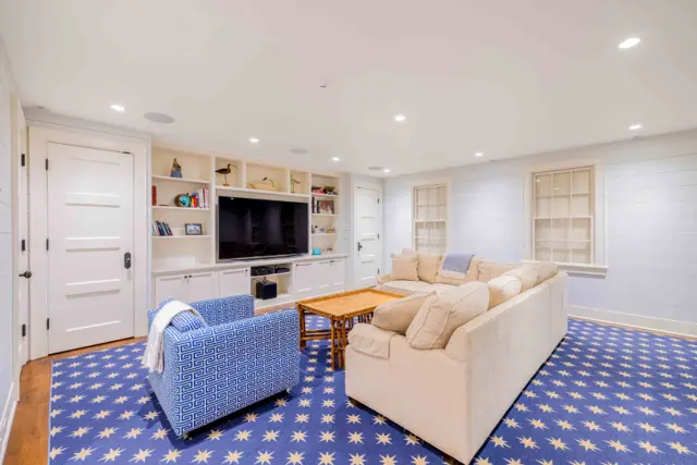 15 Hallowell Lane photo