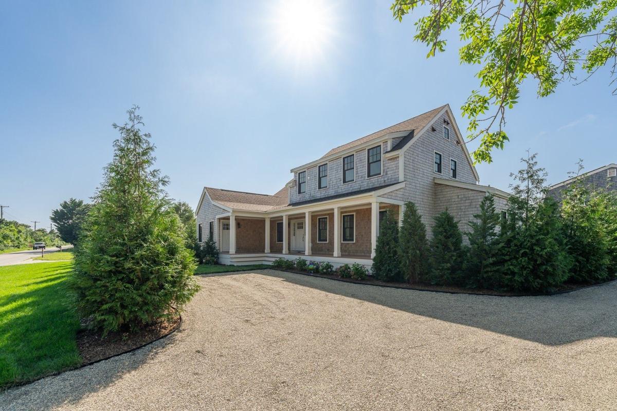 75 Fairgrounds Road, Nantucket — photo 2