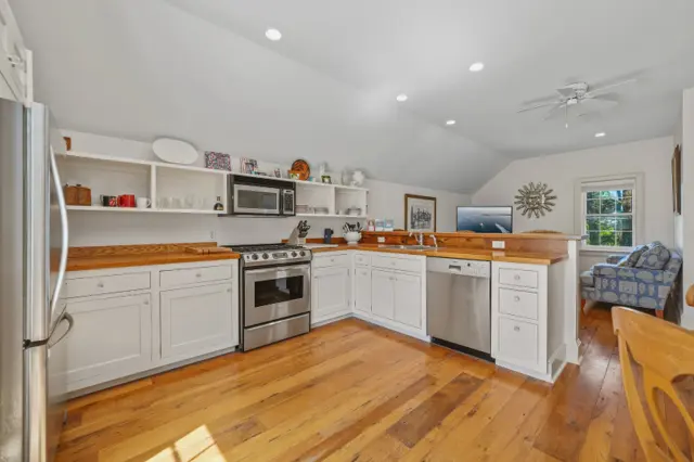 144 Madaket Road photo