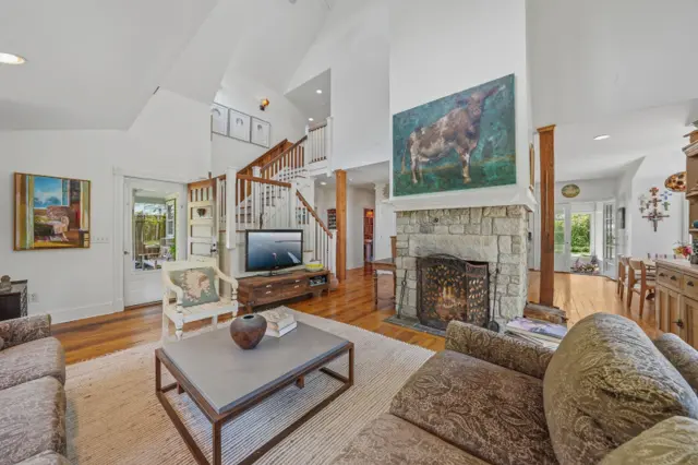 144 Madaket Road photo