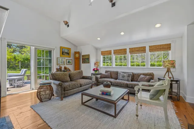 144 Madaket Road photo