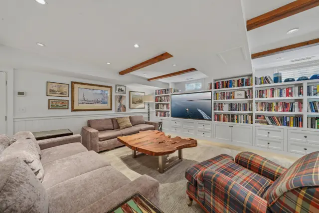 144 Madaket Road photo