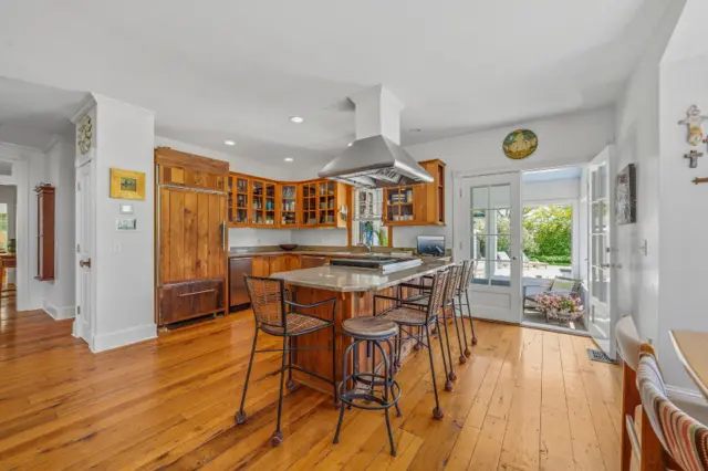 144 Madaket Road photo