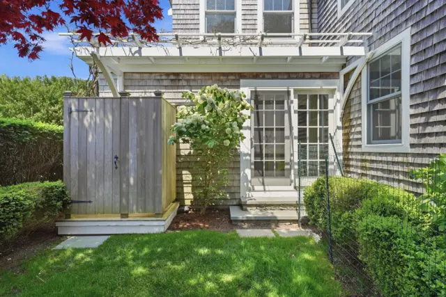 6 Sandwich Road photo