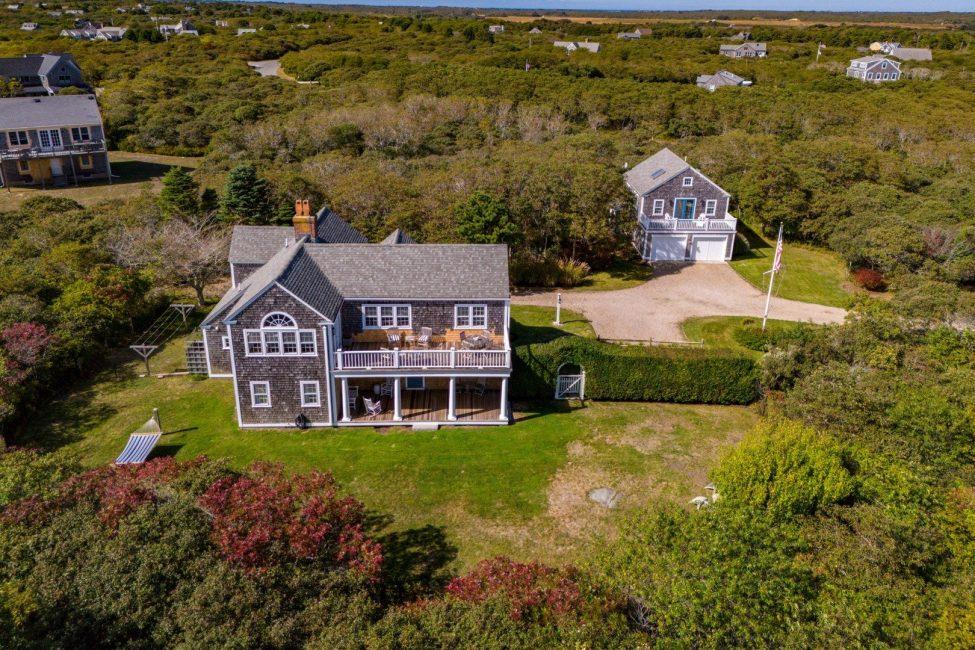 27 Longwood Drive, Nantucket — photo 1