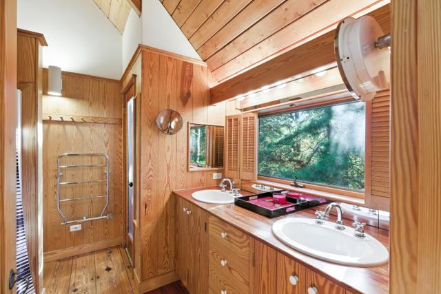 25 Pond View Drive photo