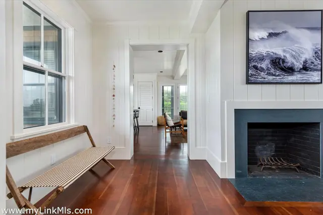 105 Low Beach Road photo