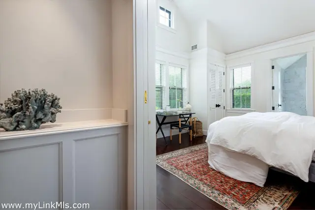 105 Low Beach Road photo