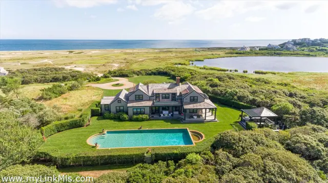 105 Low Beach Road photo
