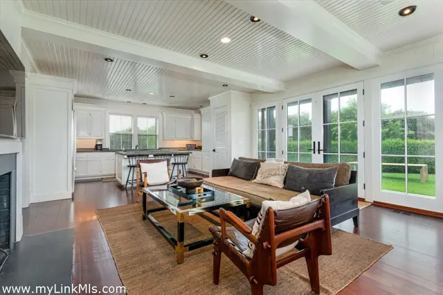 105 Low Beach Road photo