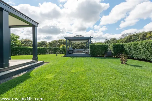 105 Low Beach Road photo