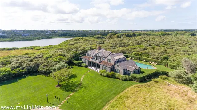105 Low Beach Road photo