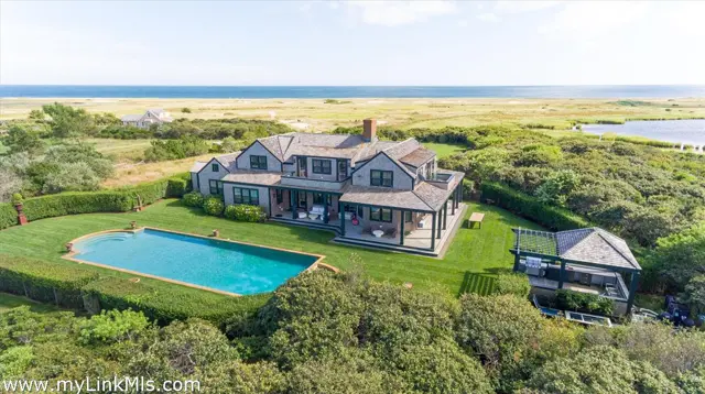 105 Low Beach Road photo