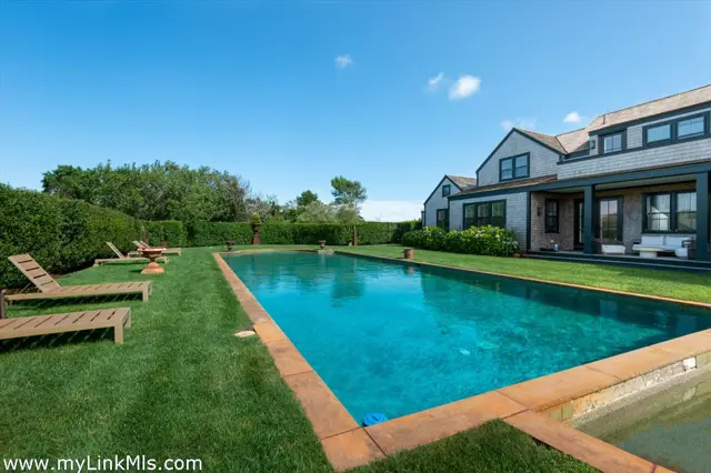 105 Low Beach Road photo