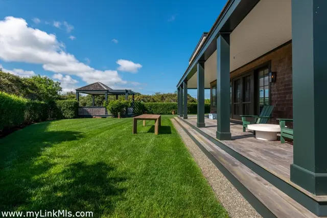 105 Low Beach Road photo