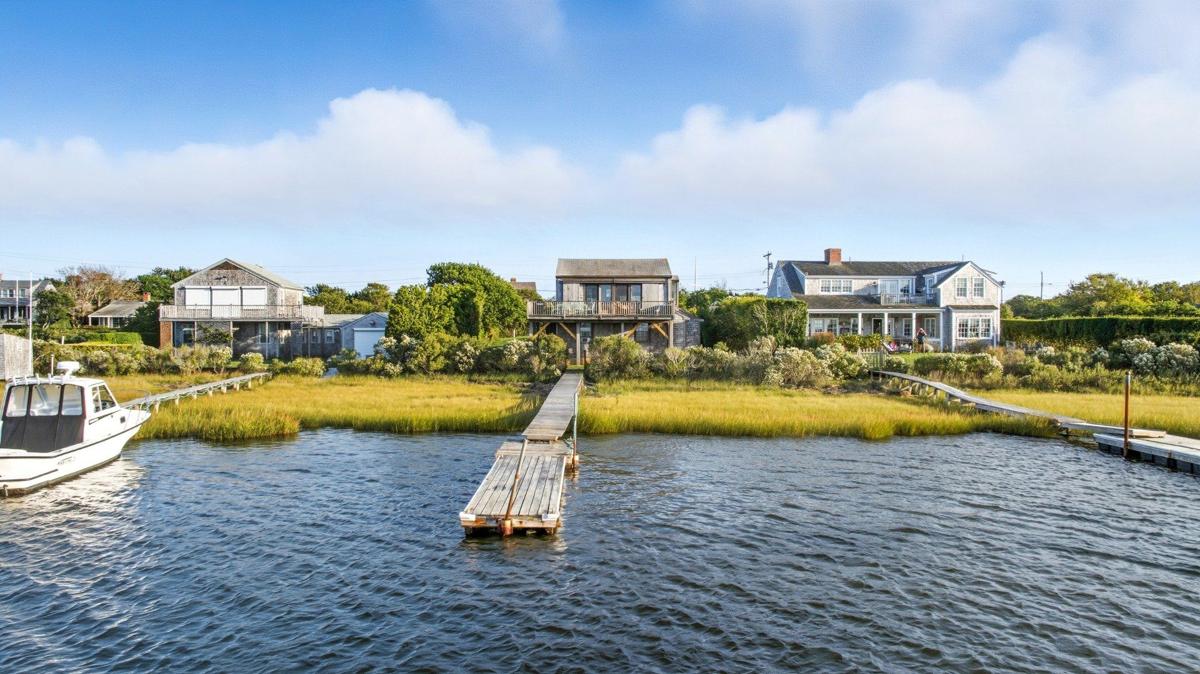 26 Tennessee Avenue, Nantucket — photo 2