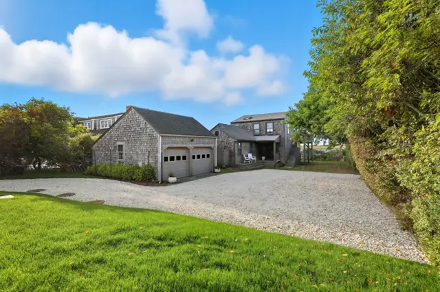 26 Tennessee Avenue photo