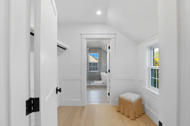 2 Mariner Way photo