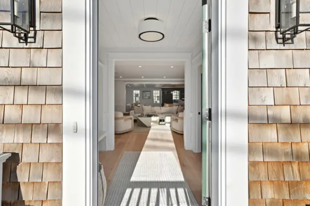 2 Mariner Way photo