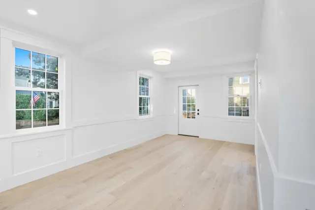 2 Mariner Way photo