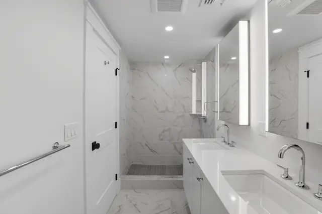 2 Mariner Way photo
