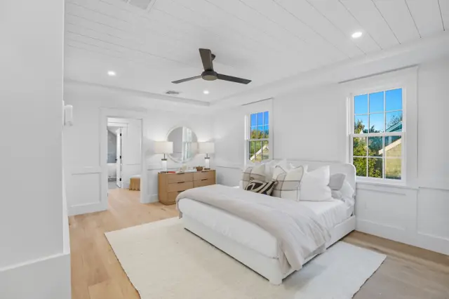 2 Mariner Way photo