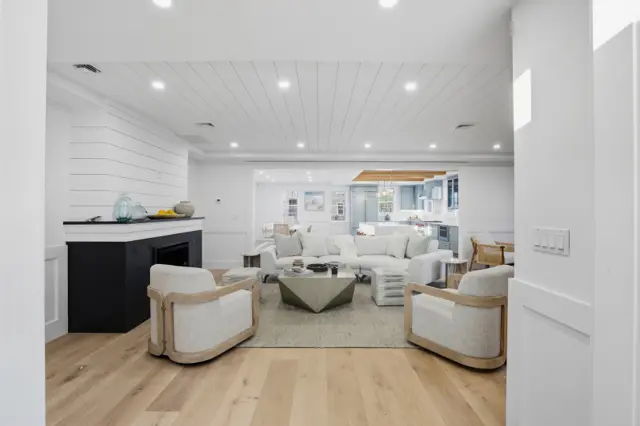 2 Mariner Way photo