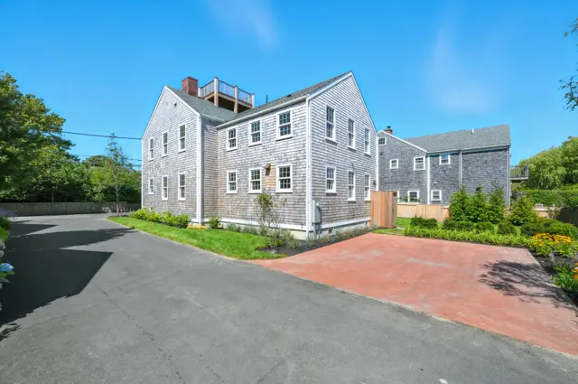 2 Mariner Way photo