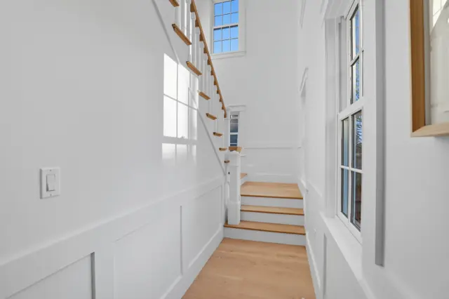 2 Mariner Way photo