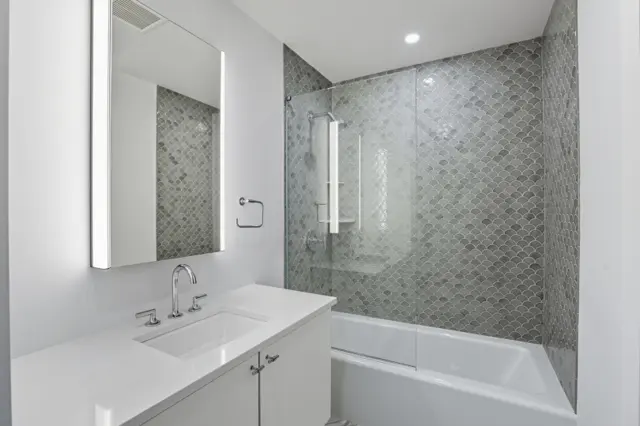 2 Mariner Way photo