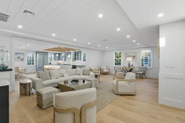 2 Mariner Way photo