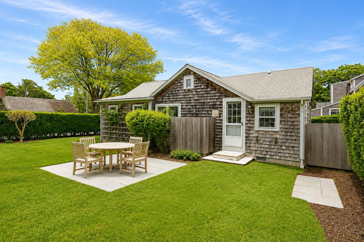 2 Lily Street, Nantucket — photo 27