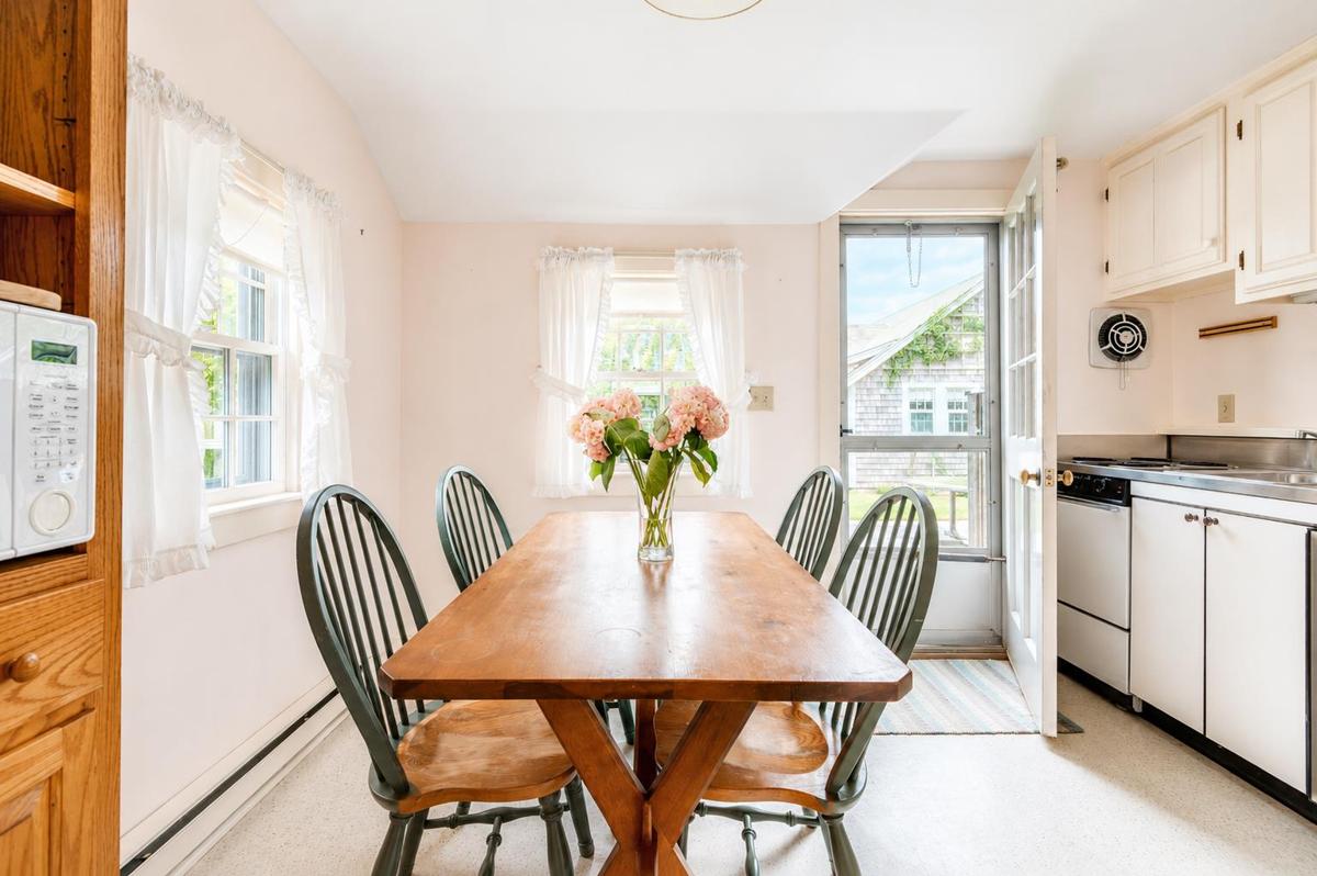 2 Lily Street, Nantucket — photo 2