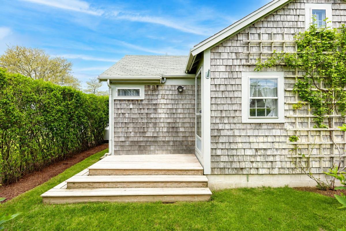 2 Lily Street, Nantucket — photo 28