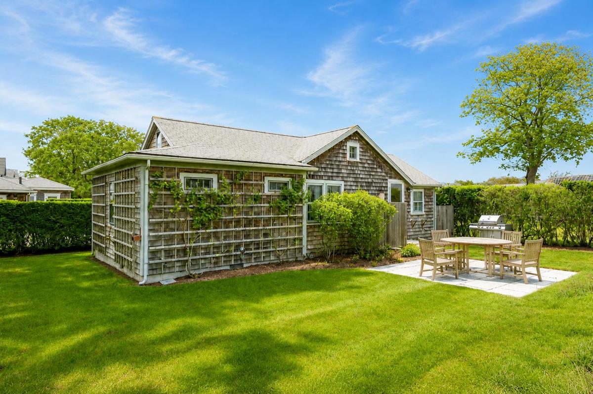 2 Lily Street, Nantucket — photo 9