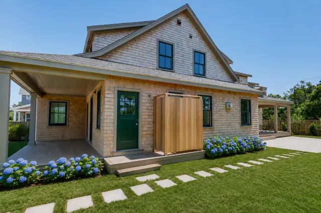 4 Fawn Lane photo