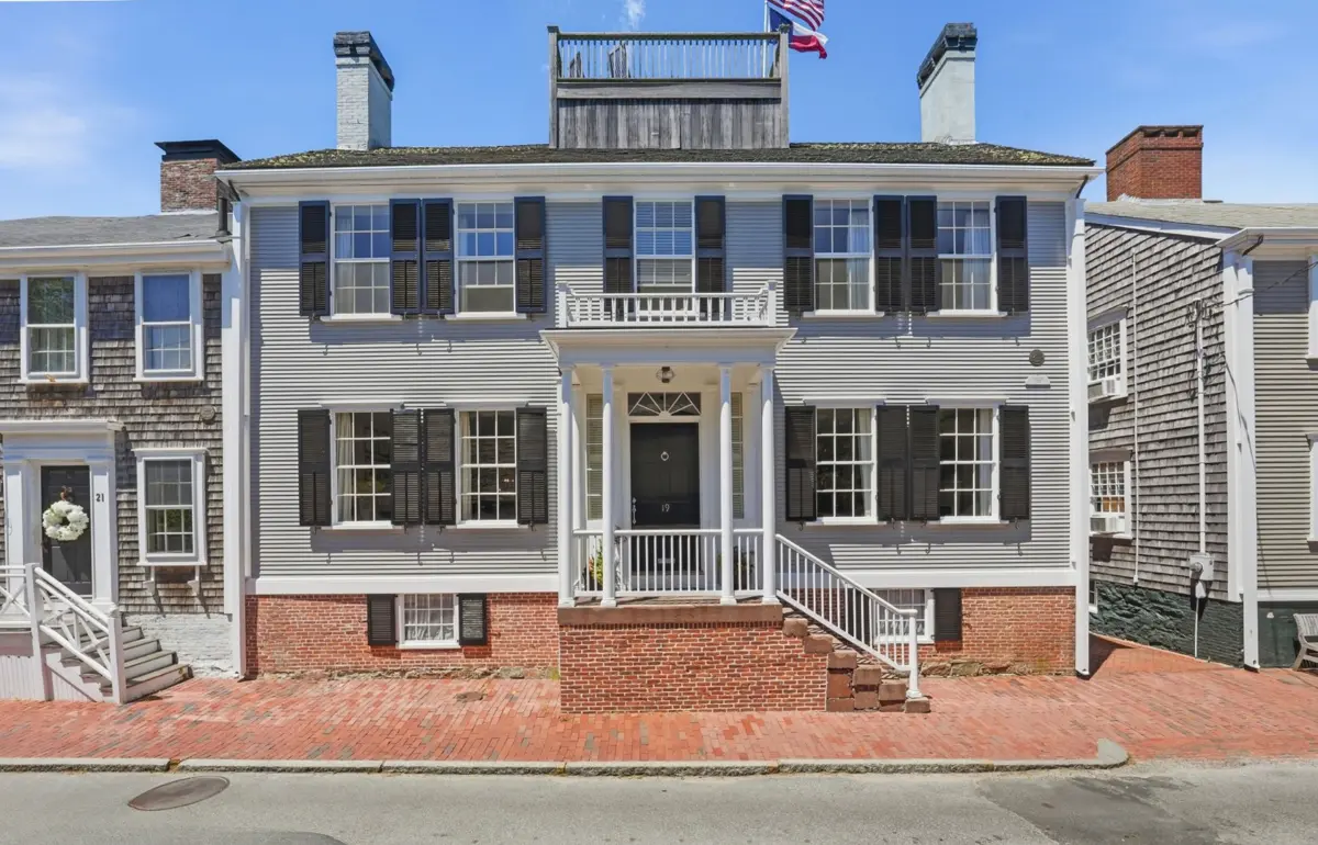 19 India Street, Nantucket