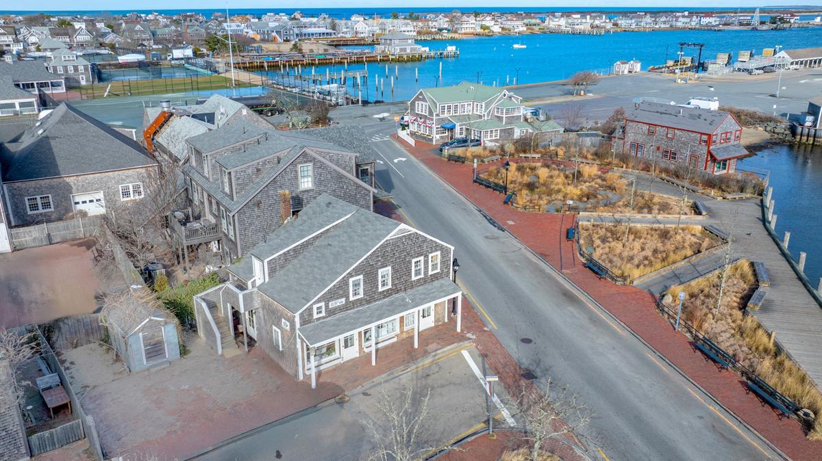 26 Easy Street #Unit 1, Nantucket — photo 4