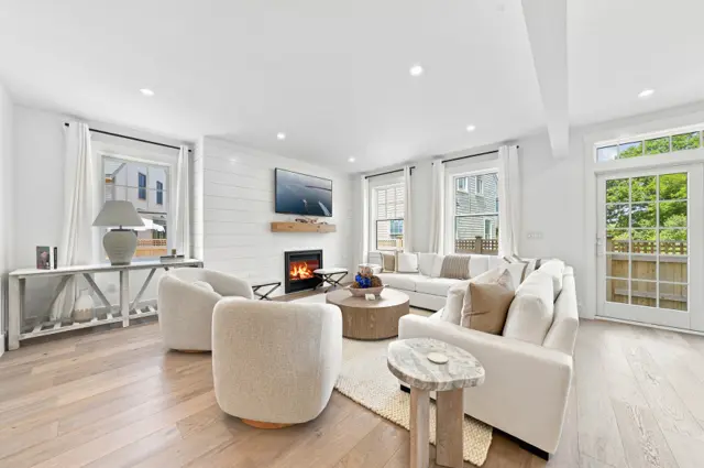 4 Goldenrod Court photo