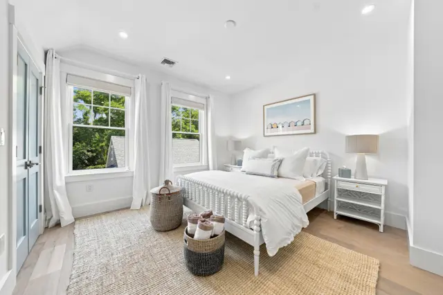 4 Goldenrod Court photo