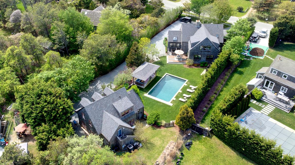21 Equator Drive, Nantucket — photo 1