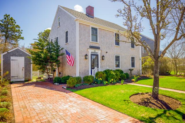 15 Goldfinch Drive, Nantucket