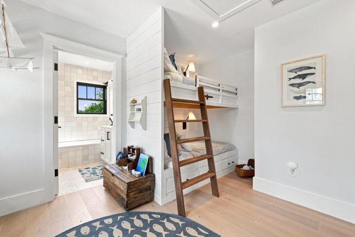 58 Walsh Street, Nantucket — photo 37